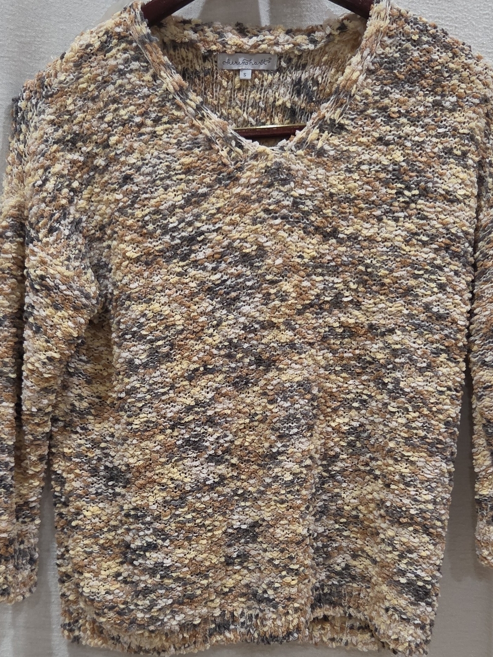 KEREN hart Women’s V-Neck Sweater in Yellow, Brown and Cream
